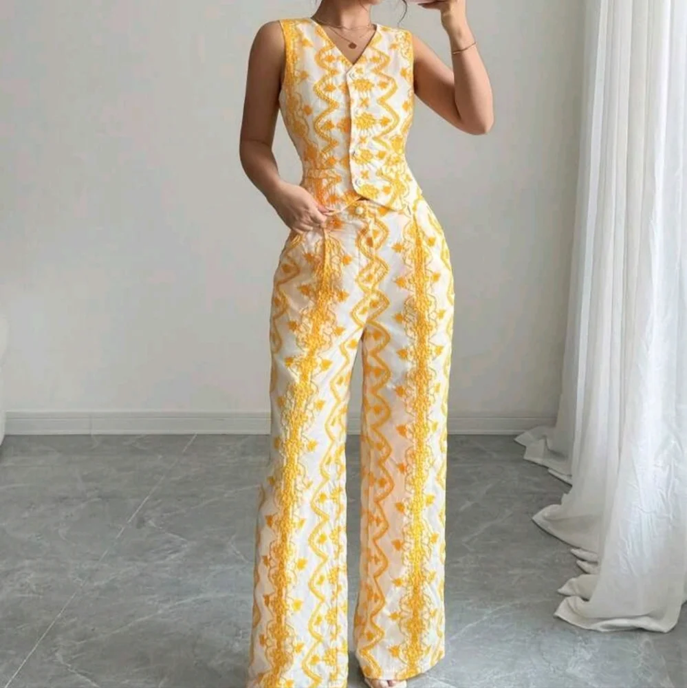 2pcs/Set Vacation Casual Embroidery V-Neck Vest And High Waist Wide Leg Pants - Picture 5 of 5